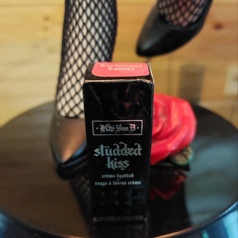 Kat Von D color backstage